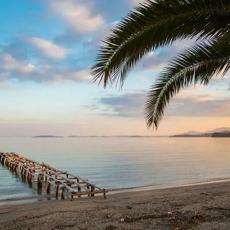 Akti Barbati Ena Pyrgi (Corfu)